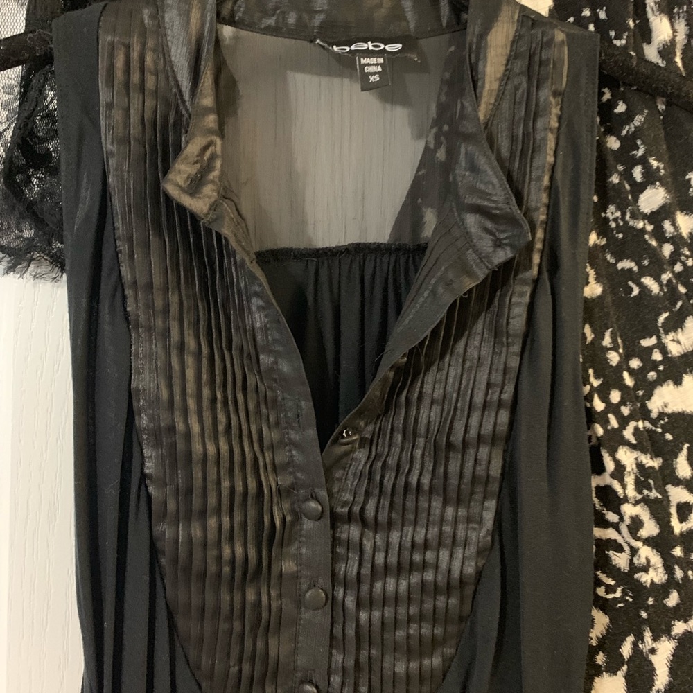 Guess Bundle - Picture 3 of 4